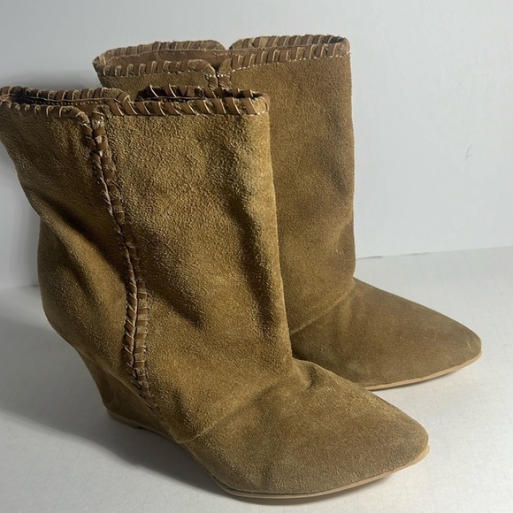 👢Charles David wedge bootie size 6.5 BOHO western - Picture 1 of 9